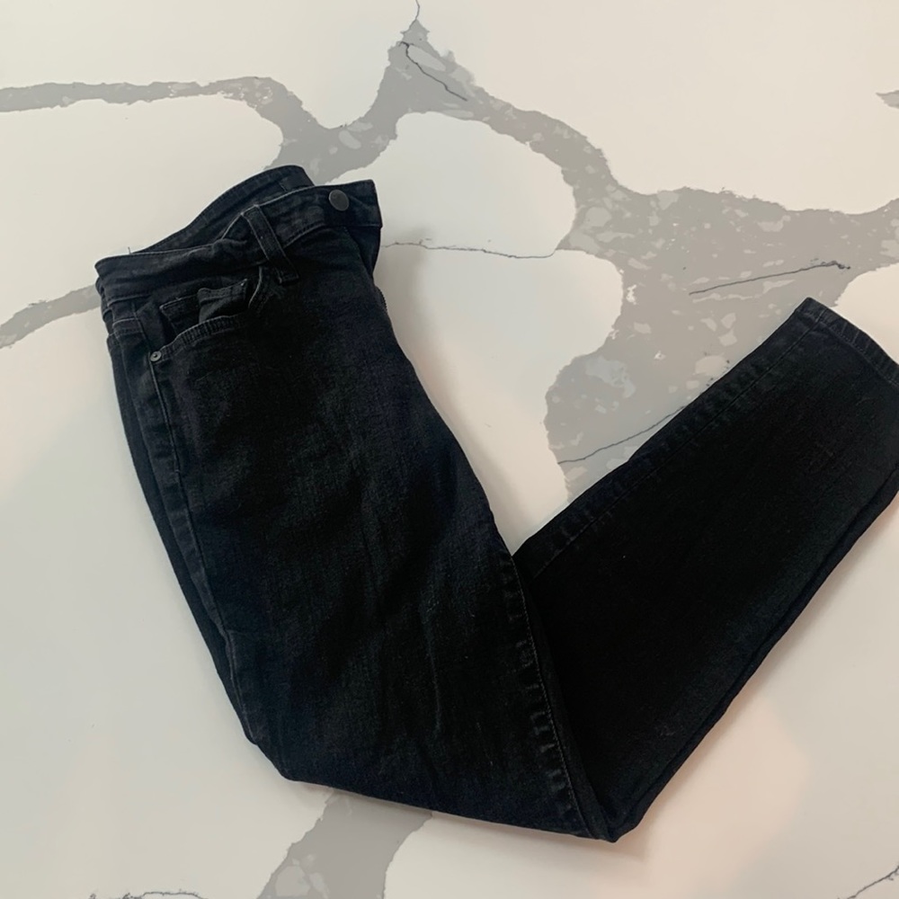Joe’s jeans black skinny ankle jeggings. Super stretchy.
